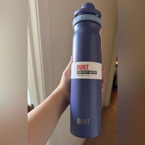 Insulated water bottle